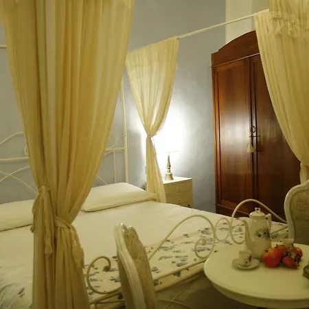 Bed & Breakfast La Casa Nel Borgo 3*