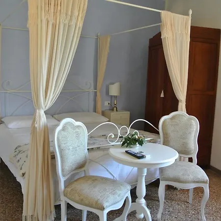 La Casa Nel Borgo Bed & Breakfast