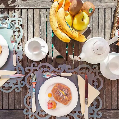 La Casa Nel Borgo Bed & Breakfast